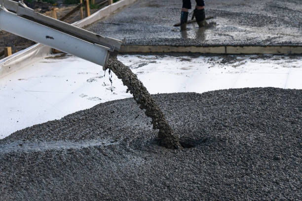 Best Concrete Pool Decks in Day Valley, CA